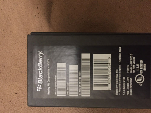 BlackBerry Bold 9900-8GB - Black (Unlocked) Used in Very Good Condition