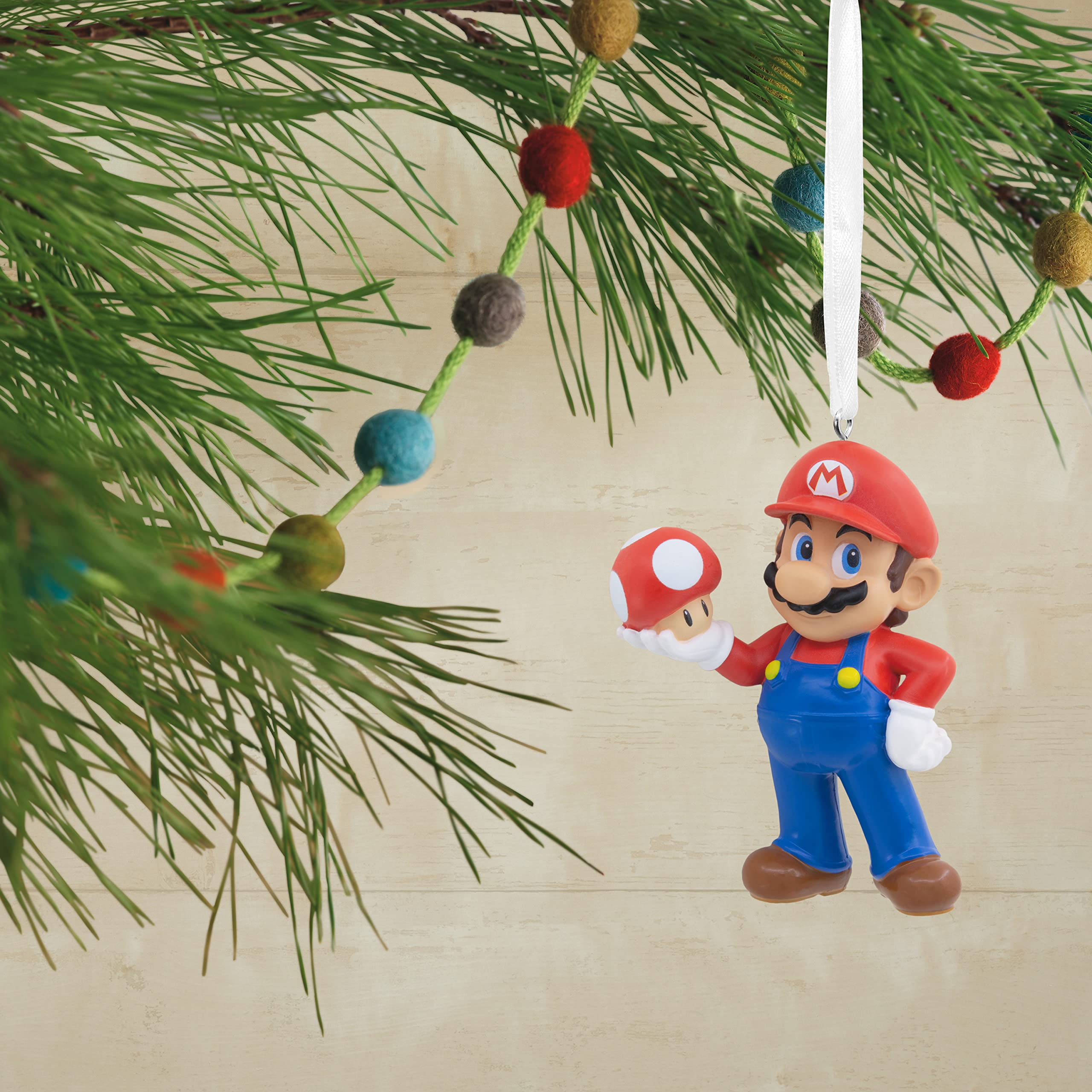 Hallmark Nintendo Super Mario with Super Mushroom Christmas Ornament (0002HCM9092)